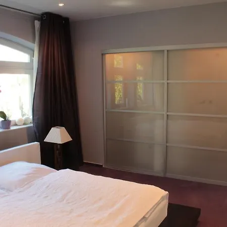 Duesternbrooker-villa *